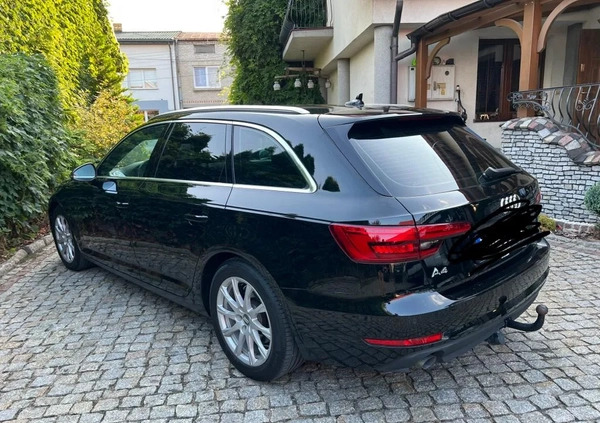 Audi A4 cena 59900 przebieg: 201000, rok produkcji 2016 z Łobez małe 352